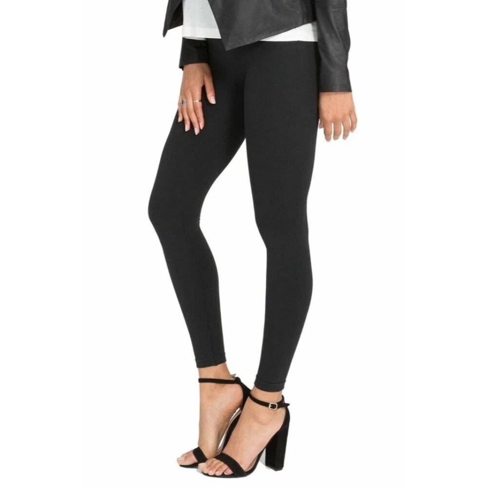 Spanx Look at Me Now Seamless Leggings FL3515 Very Black Size M New